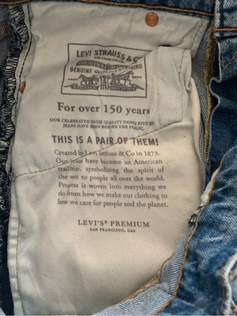 Levis levi 512